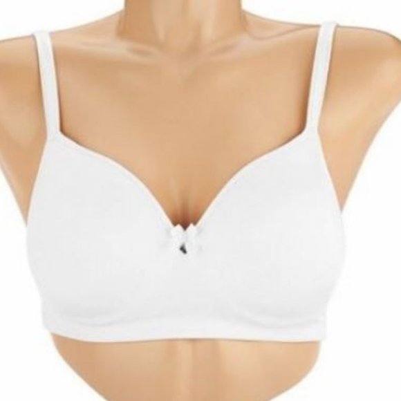 Breezies Other - Breezies~Everyday Essential Wirefree T-Shirt Bra